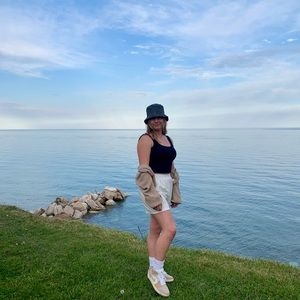 Meet your Posher, Emma